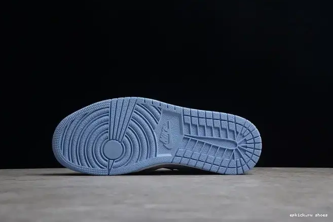 Rep 1 DC0774-050 Jordan Blue University (W) Low 0602
